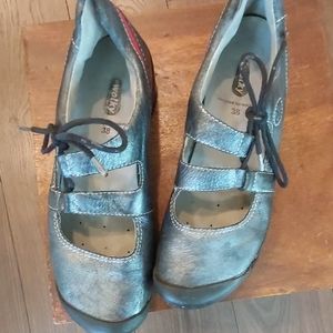 Wolky lace-up Mary Janeshoes